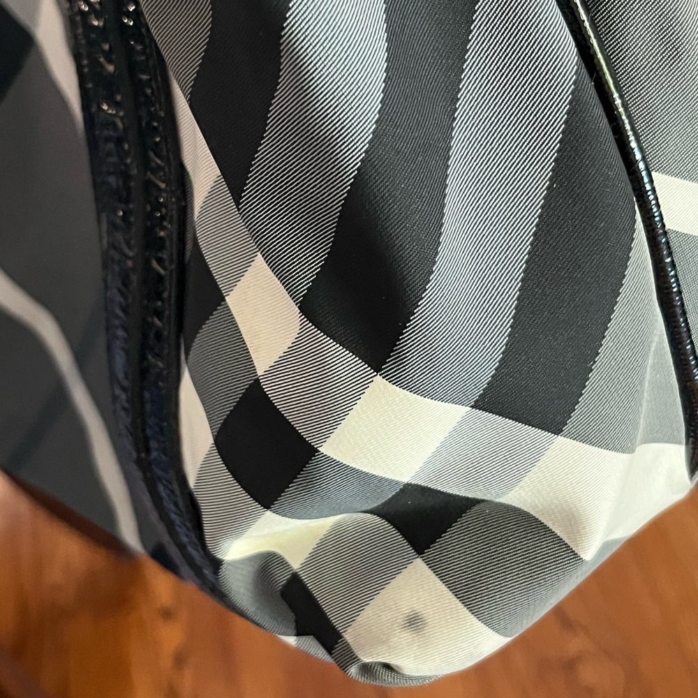 Burberry Lowry Plaid Black Beat Check Tote Shoulder Bag with Dust Bag - Picture 15 of 16